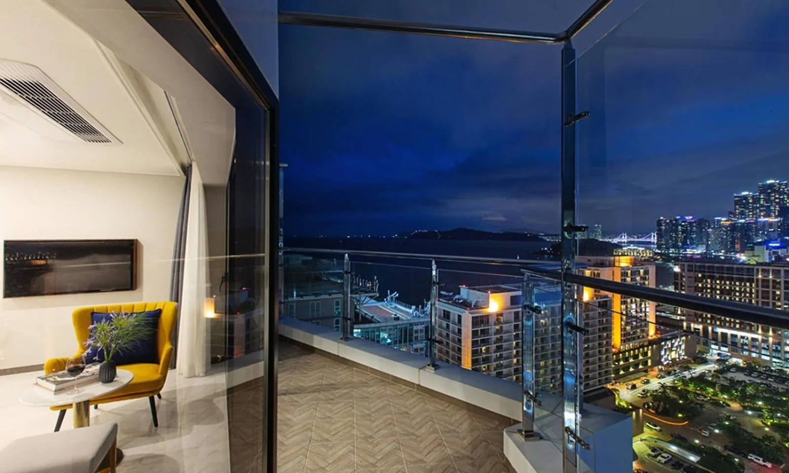 Busan Yeongmu Parade Hotel Haeundae Beach 4*,